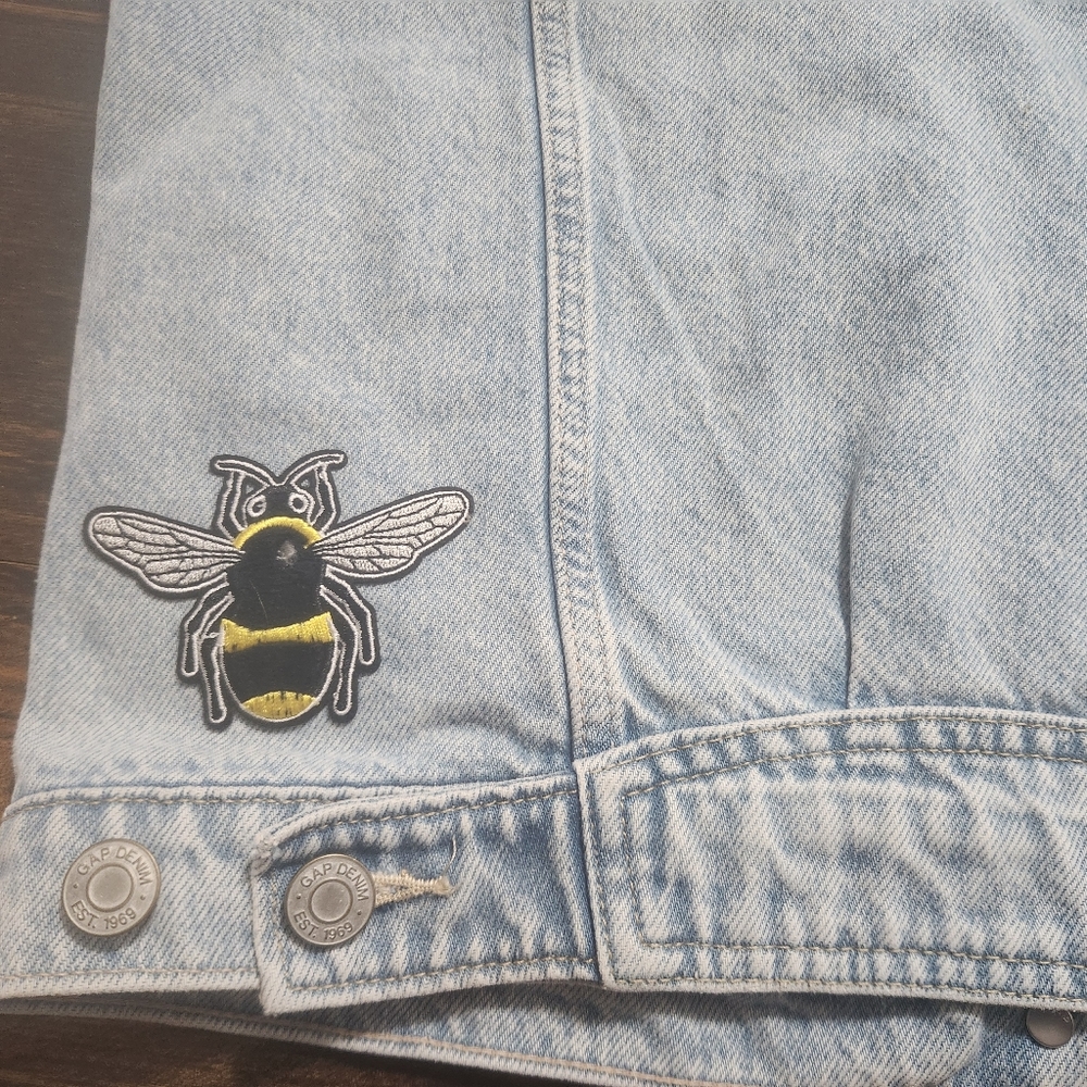 Gap Distressed Denim Jean Vest with Patches small - Picture 5 of 9